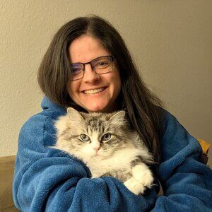 Meet your Posher, Gwen